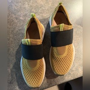 Sorel Women’s Kinetic Impact Strap Sneakers